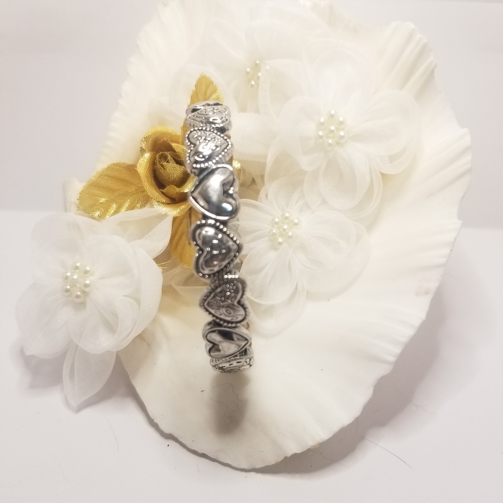 Silver Hearts Bangle